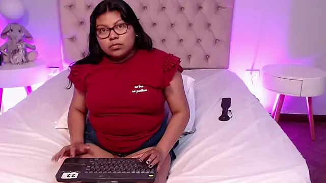 Kiri_Black_'s cam snapshot