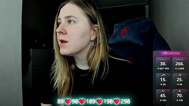 Olivia_Munk's cam snapshot