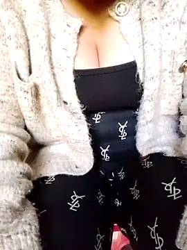 Zoe-666 live sex cam