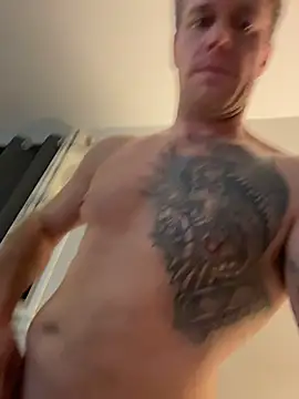 DILFiGuess1 live sex cam