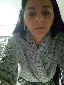 bruneta_sexy23 live sex cam