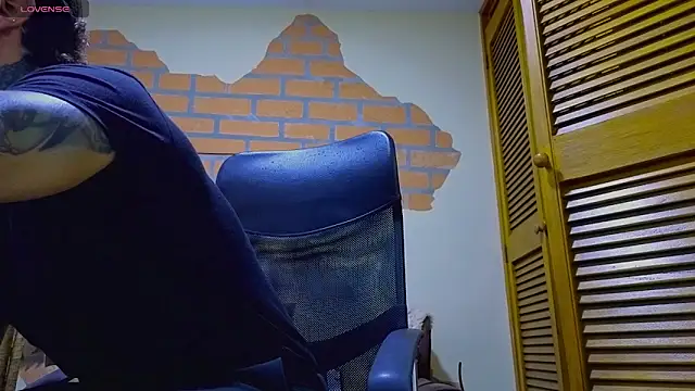 mister_eithan live sex cam