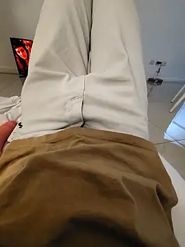 cristiian3's cam snapshot