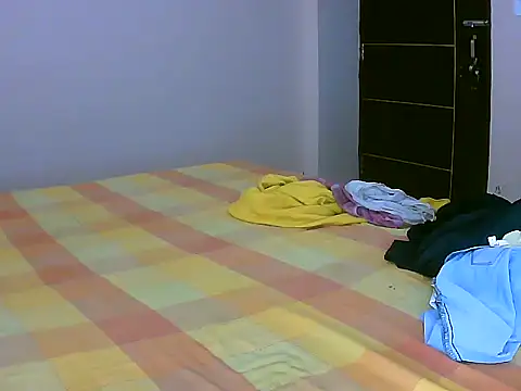 Punjab_kudi's cam snapshot