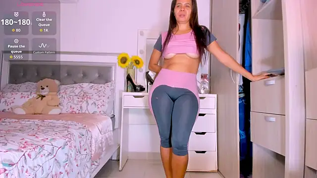 sharonDulce's cam snapshot