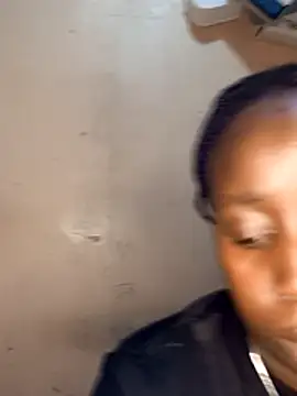 Swit_virgin22's cam snapshot