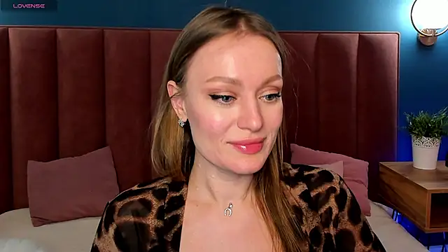 EvelynPoole's cam snapshot