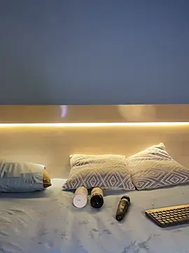 Denightjones's cam snapshot