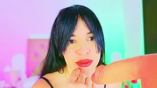 CharlootteEvans's cam snapshot