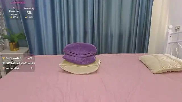 Still_eva's cam snapshot