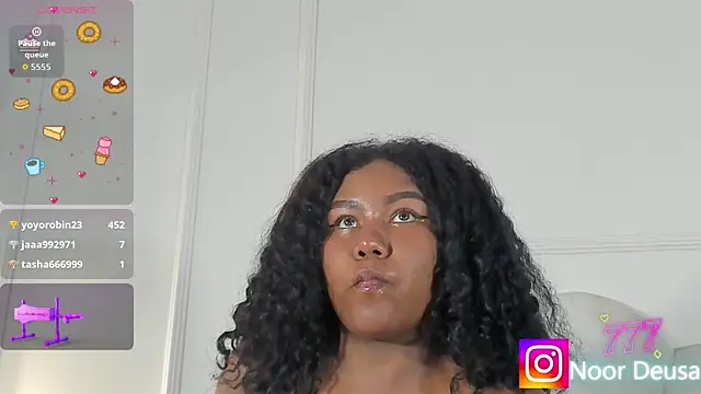 Candaceoweens's cam snapshot