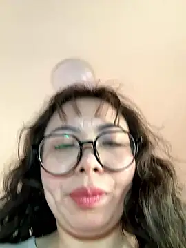 chick-888's cam snapshot