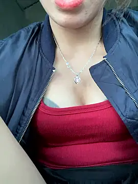 nhinhi-sexy's cam snapshot