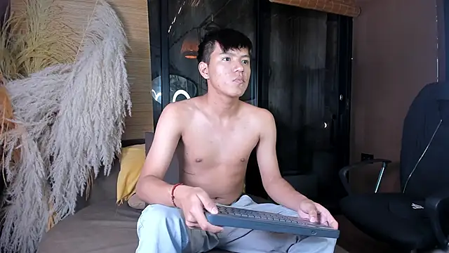 isaac_grimm live sex cam