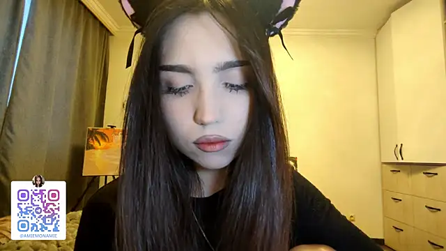 Qwami_Amie's cam snapshot