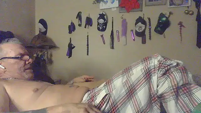 bigdaddyrooster live sex cam