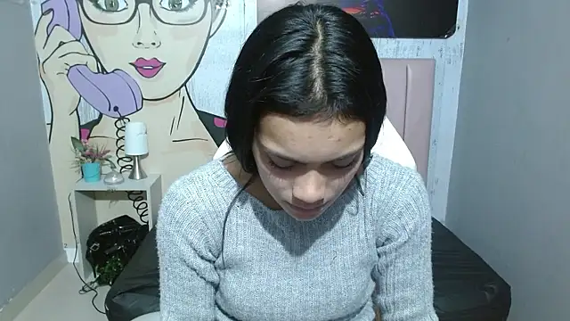 cora_desirers707's cam snapshot