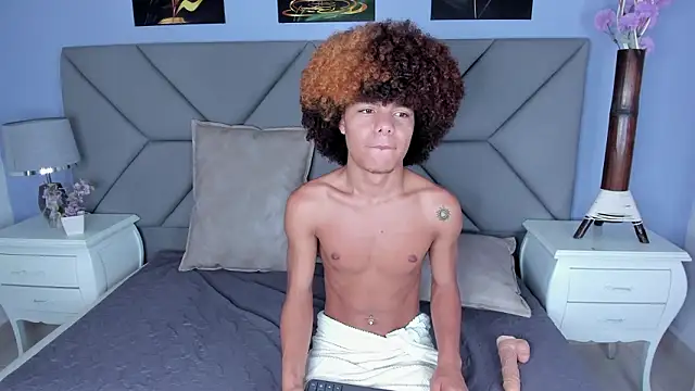 Alexiis_Etereo live sex cam