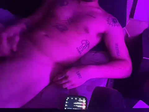 mrtnivnn live sex cam