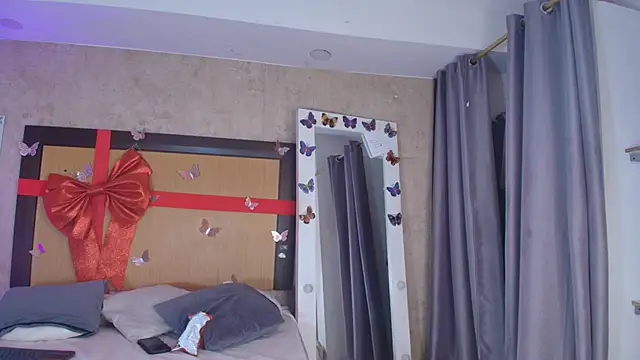 mialopez52's cam snapshot