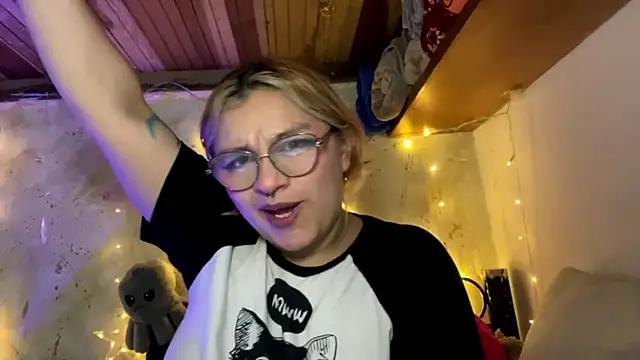 Sophia_Weest99's cam snapshot