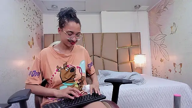 Jadde_Greyy_'s cam snapshot