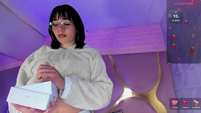 NaniiSisy's cam snapshot