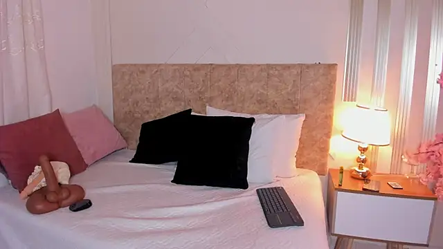 angelinarouse_'s cam snapshot