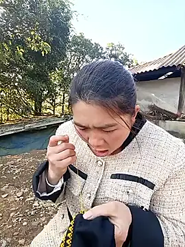 quynhkoolbae's cam snapshot