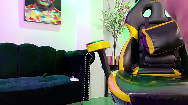 Vale_Walker's cam snapshot