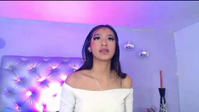 SilvanyMontana's cam snapshot