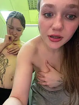 RussianWoman's cam snapshot