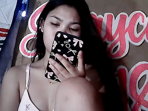 PinaySkinnyJust18's cam snapshot