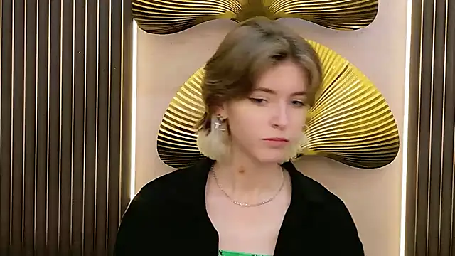 Misty_Wade's cam snapshot