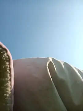 nangmo's cam snapshot