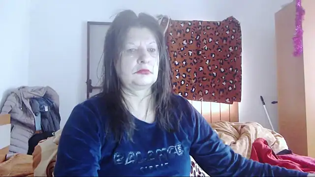 ExtasyMature live sex cam