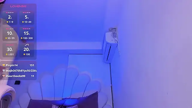 kitty_roouse live sex cam