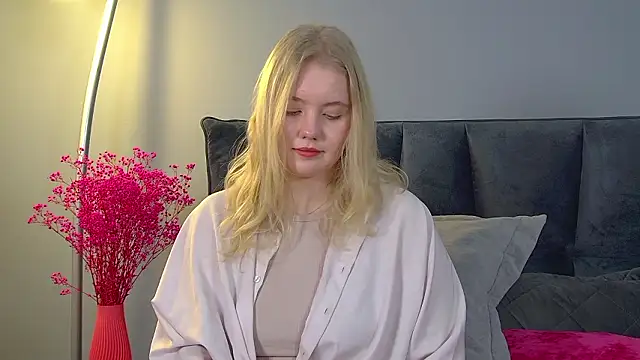 EmilyEvanse's cam snapshot