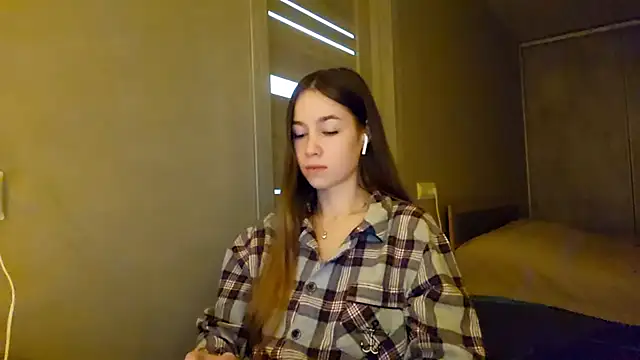 SherrylMaler's cam snapshot