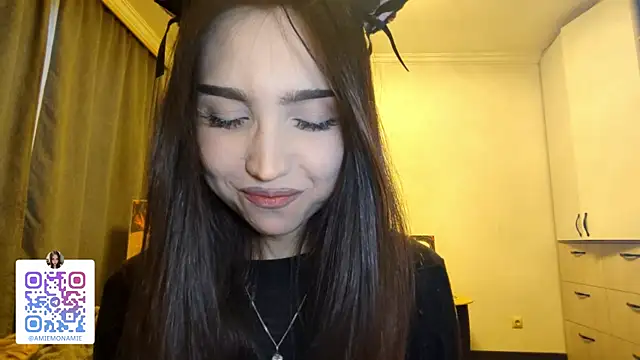 Qwami_Amie live sex cam