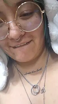 lucky-leah live sex cam