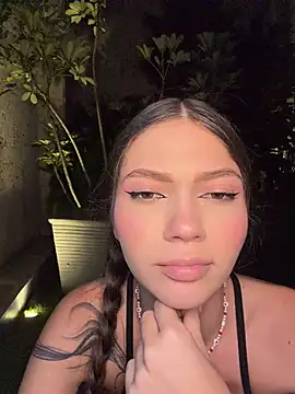 EmmaJhoons's cam snapshot