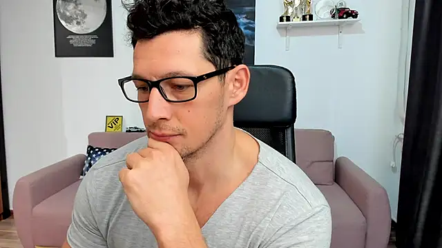 BrutusK08's cam snapshot