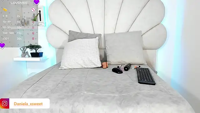 Danielaangelina's cam snapshot