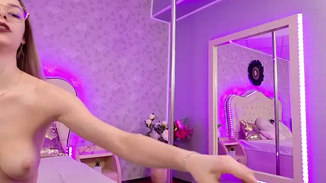 GracieCute live sex cam