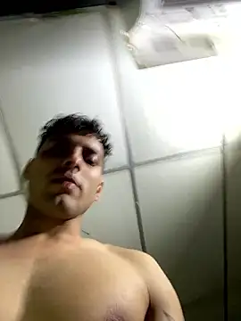 JustynAle2025's cam snapshot