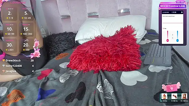 solesito_hotx's cam snapshot