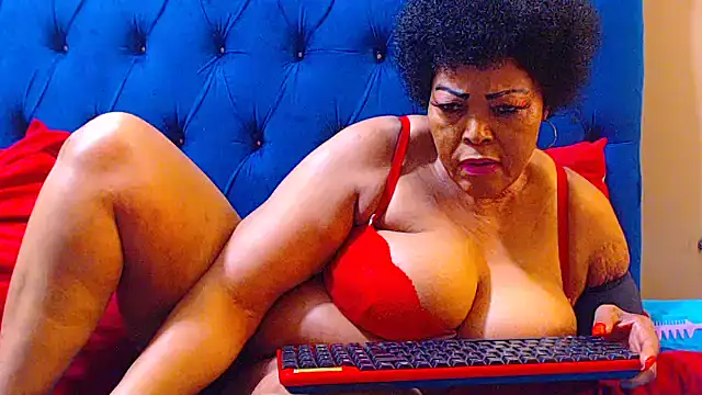 ebonycandy10's cam snapshot