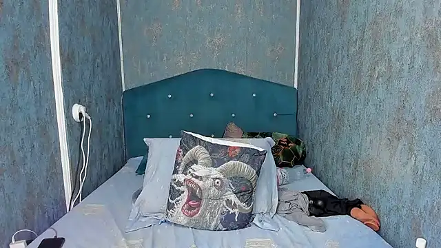 RedAssHottie live sex cam