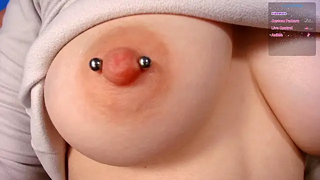 GoodWitch_'s cam snapshot